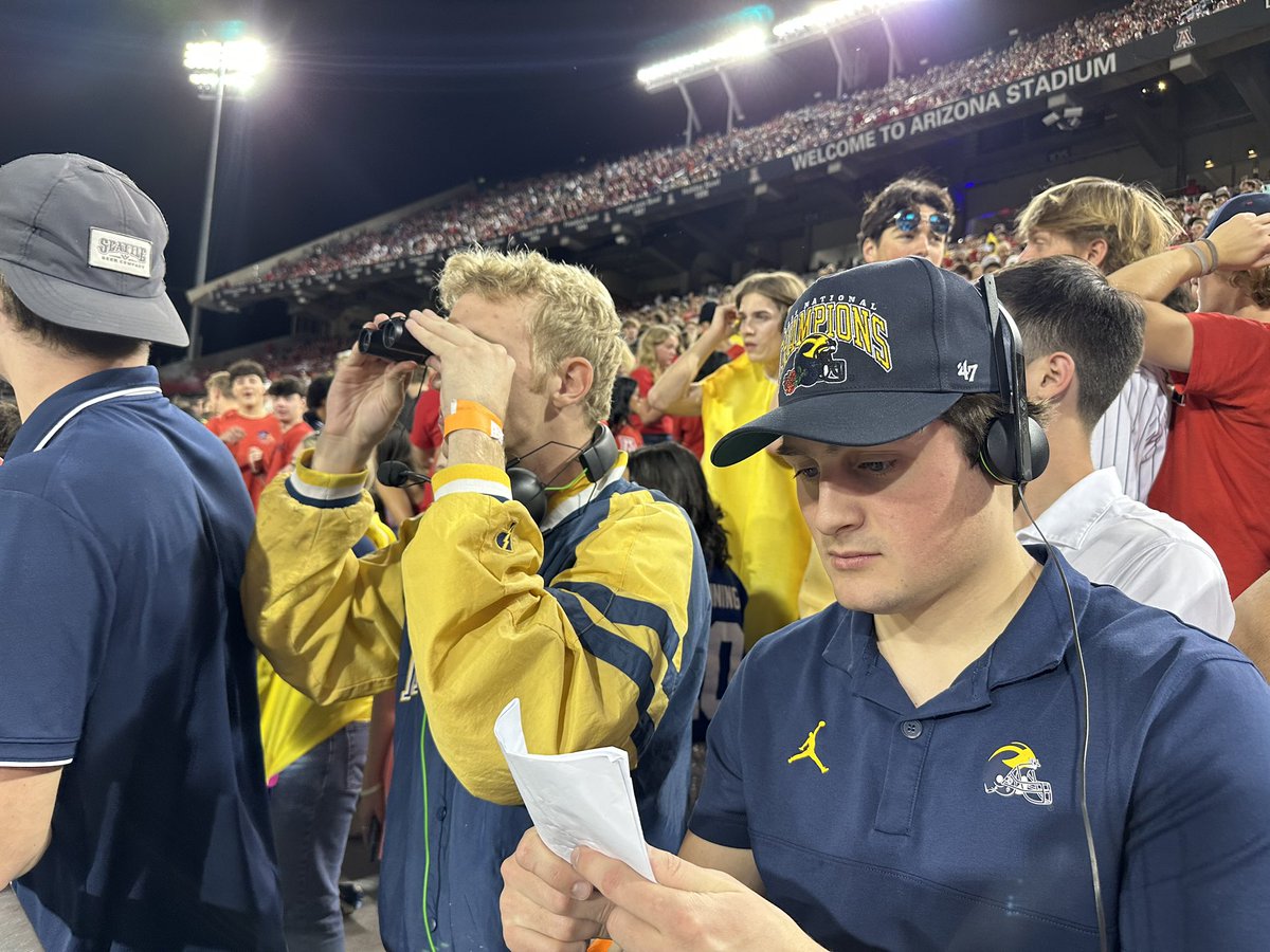 _coopernewlin_'s tweet photo. @stoolpresidente @Gametime Nominating my boy @connor_botts 

Been a Michigan fan since birth. Has been saying it’s their year since August supported by his enormous amount of future bets. 

Also could use a little vacation before he returns to finish up grad school. 

Big Stallions fan as well. https://t.co/6Cg8Kt2yOV