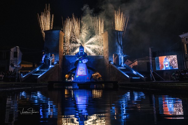 Per concludere al meglio le festività natalizie, domani tutti a #Comacchio per lo spettacolare arrivo della #Befana! 🧙‍♀️🧙‍♀️🧙

ferrarainfo.com/it/comacchio/e…