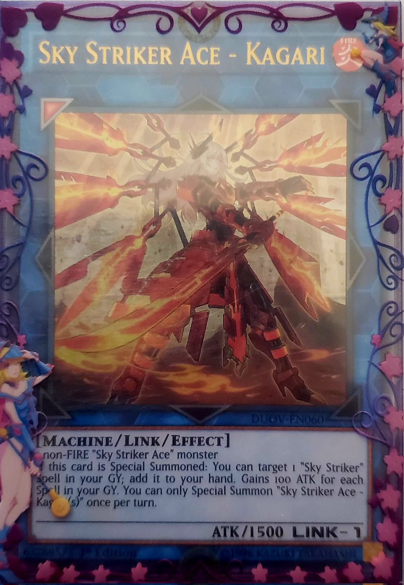 Hermoso arte alternativo de #Kagari de las #SkyStriker listo para unos duelasos en el #YugiohTCG