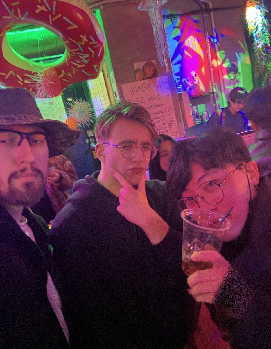 Sparkly Night tweet media