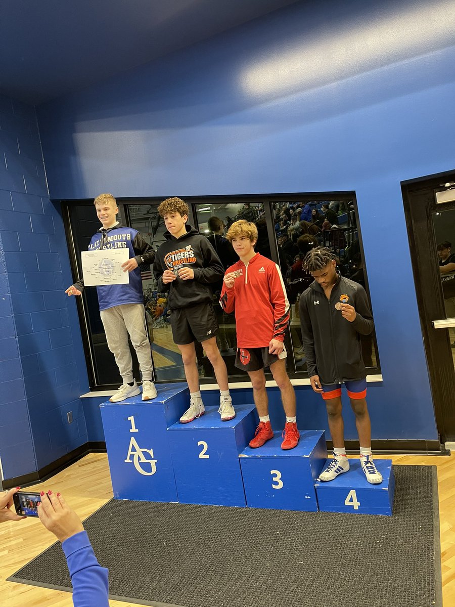 OPS_WestviewWR's tweet photo. Wolverines coming home with three medals from Ashland
106-Ryan C. 🥉
120-Ciondre D 🥉
138-Carnell D 🥈
Overall a very good day coming off break now time to focus on the back half of the season
Who wants it! #Mobup #beapredator https://t.co/NPwAiAayZK