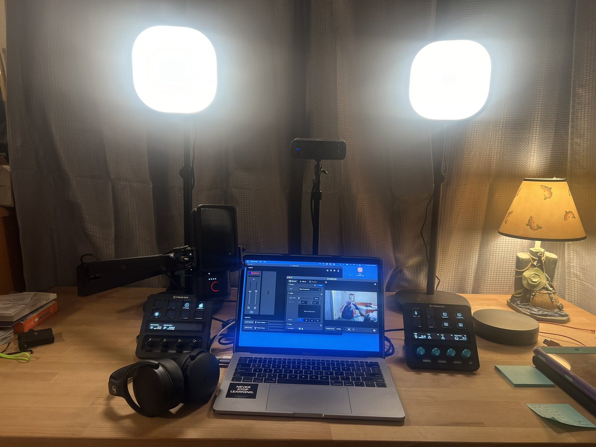 New studio for podcasts, livestream, and content marketing.