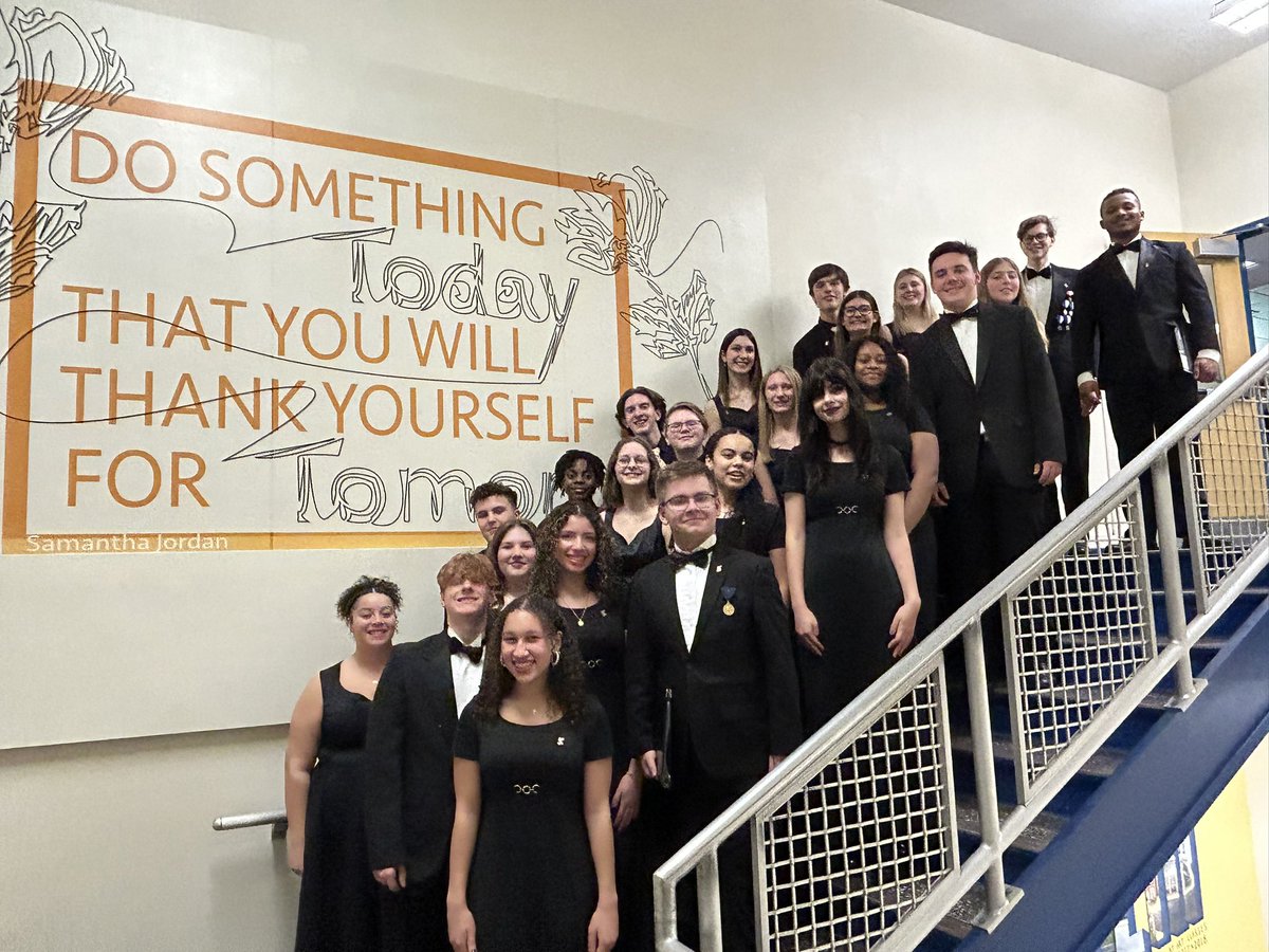 FHS Choir tweet media