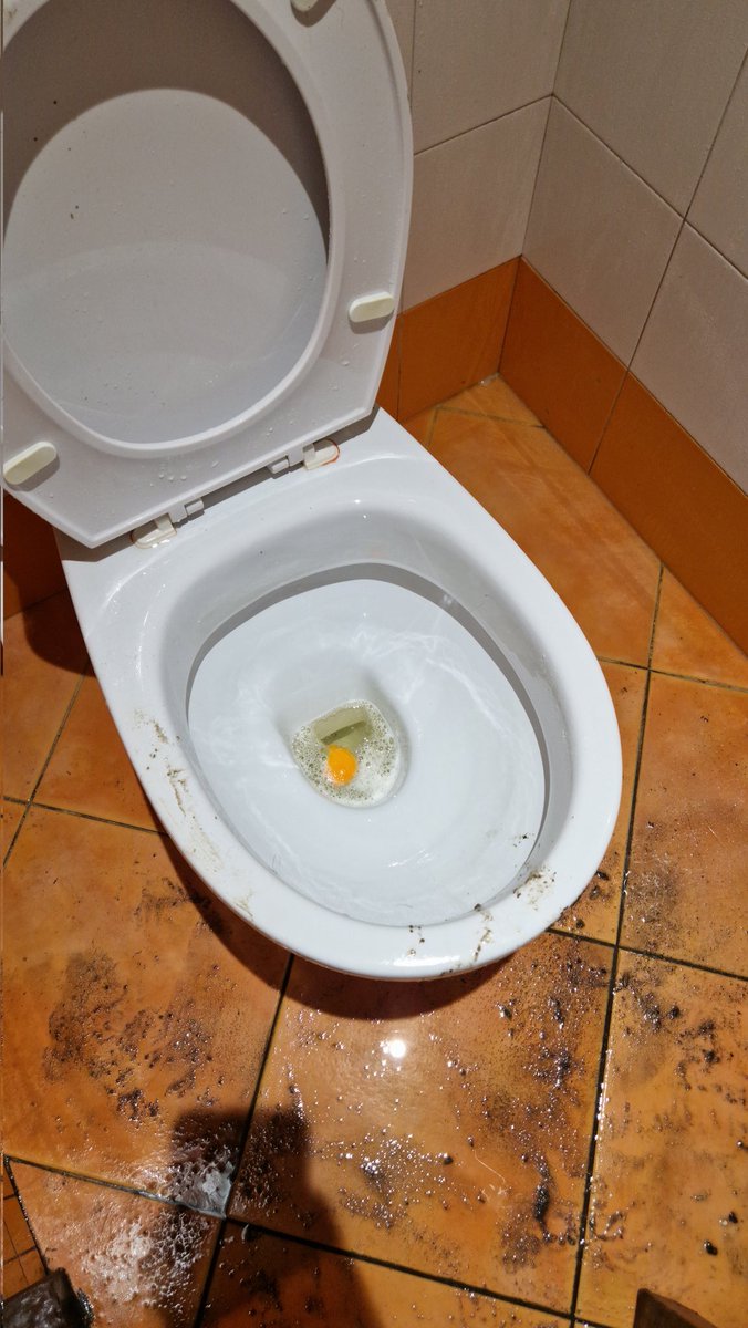 Geiijoo's tweet photo. @becerra16_ un huevo en el vater https://t.co/de102HSp4u