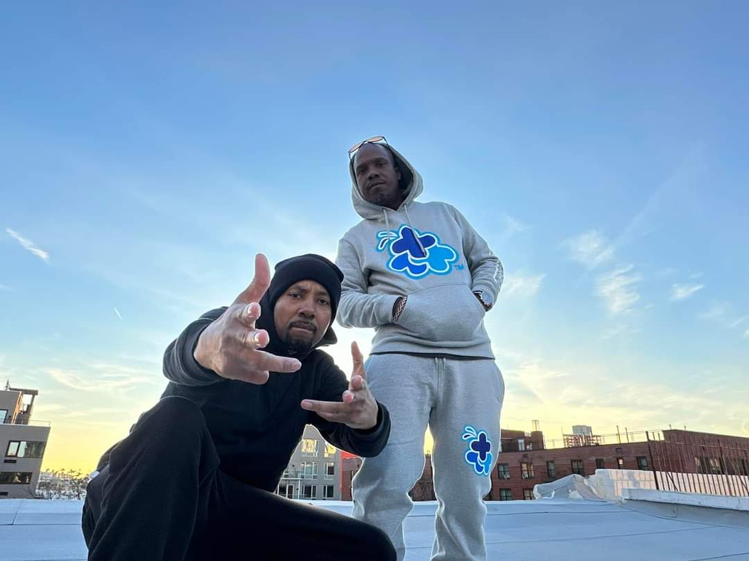 rustejuxx357's tweet image. I Directed A Video Earlier Today For Me &amp;amp; My Bro @SimEauto New Album #AutoJuxx New Single Dropping Soon!!!
🎥🔥🔥🔥🔥