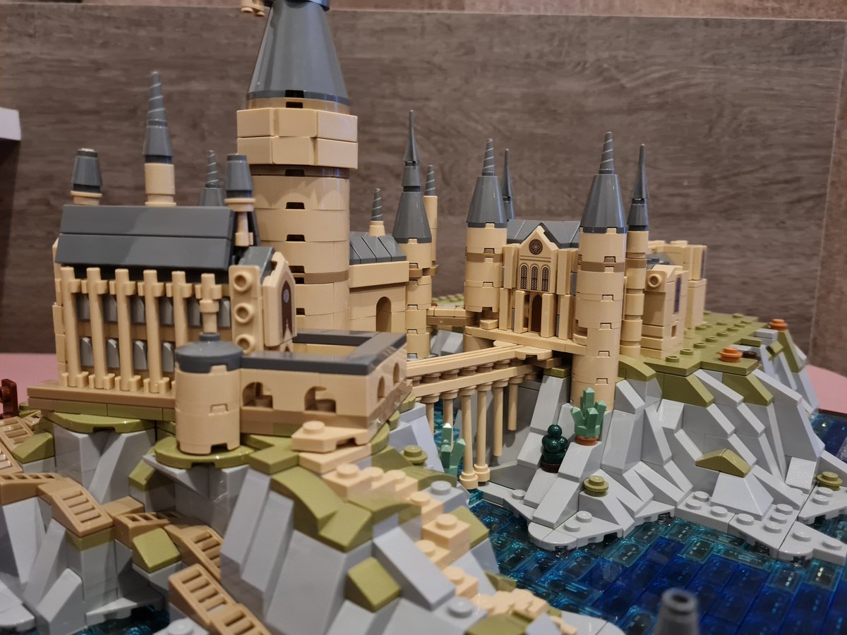 Kahitri's tweet photo. Part 5 of the Lego Hogwarts Castle and Grounds build. Not much left to go! https://t.co/bHAgOPP0CR