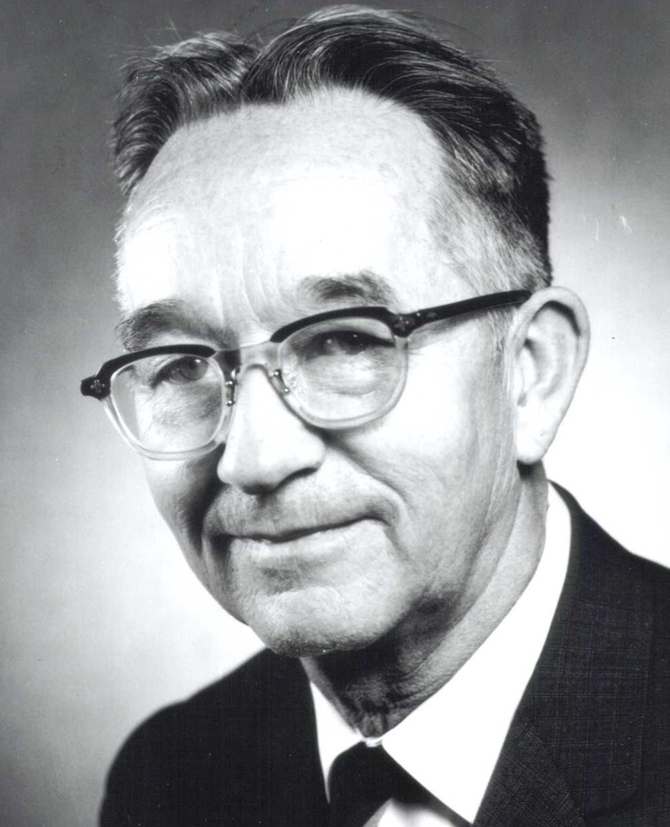 taskrok's tweet image. In 1934 James Franklin Hyde, invented the flame hydrolysis deposition technique to produce an impurity free glass known as &quot;fused silica&quot;. So when you go to heat up that quartz, remember to thank James.