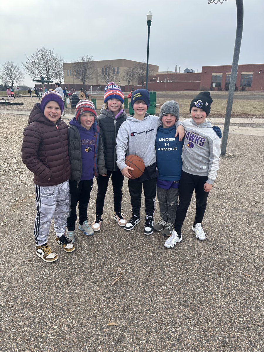 Friends and basketball on this January day!  ⁦<a href="/CloverRidgeElem/">Clover Ridge Elem</a>⁩