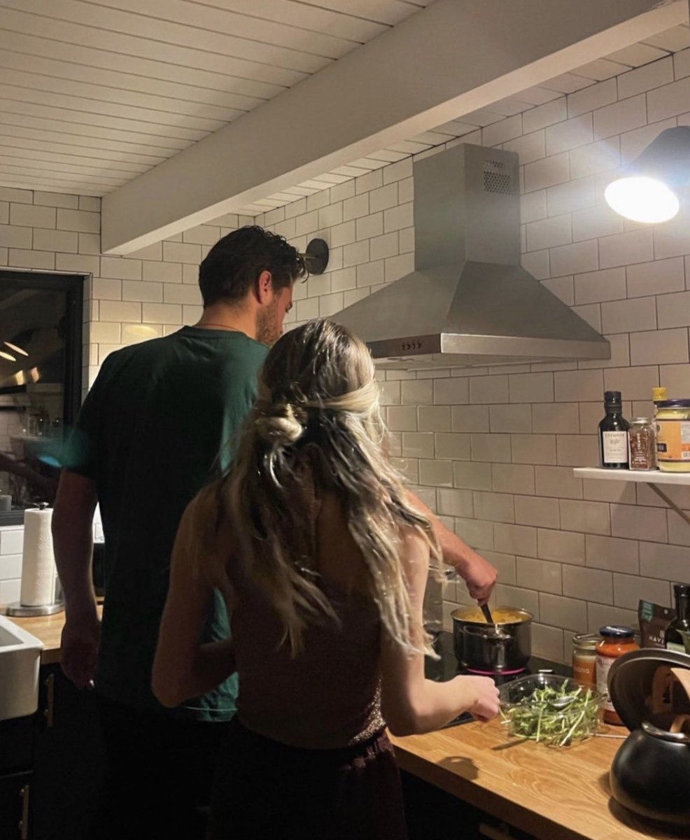 meandwh's tweet photo. a date idea https://t.co/xVcvYdtjAy
