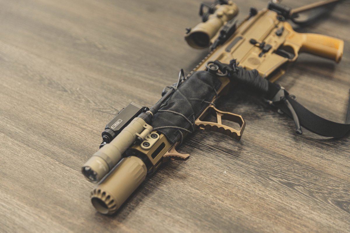 LAFirearms's tweet photo. Fully prepared for tactical superiority: excelling in close quarters battle and dominating mid-range engagements. #CQBandMidRange #TacticalReadiness #EngagementReady https://t.co/M3HmoguNnm