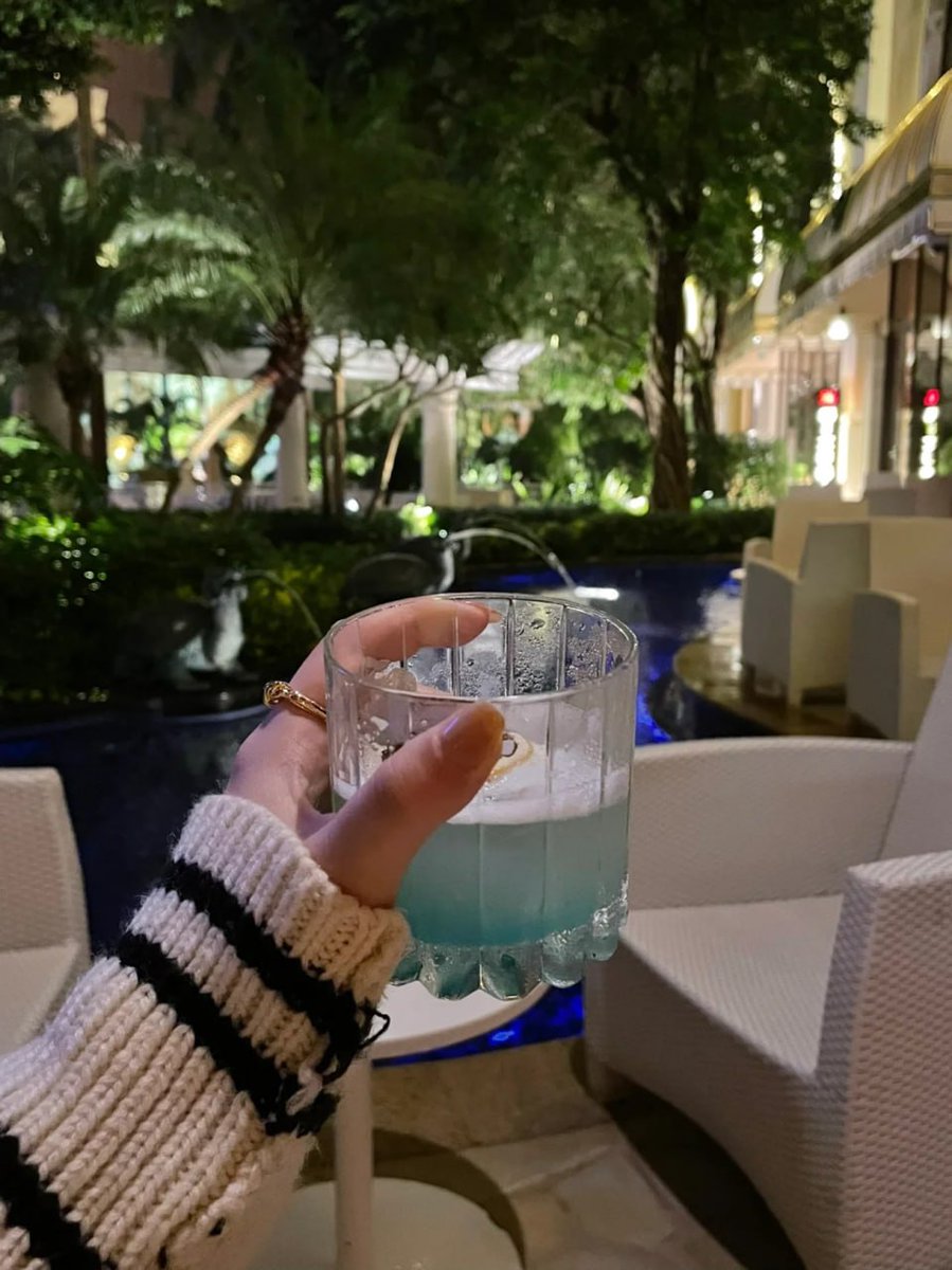 Basupaudel7's tweet image. Fridays are the best😚🍷