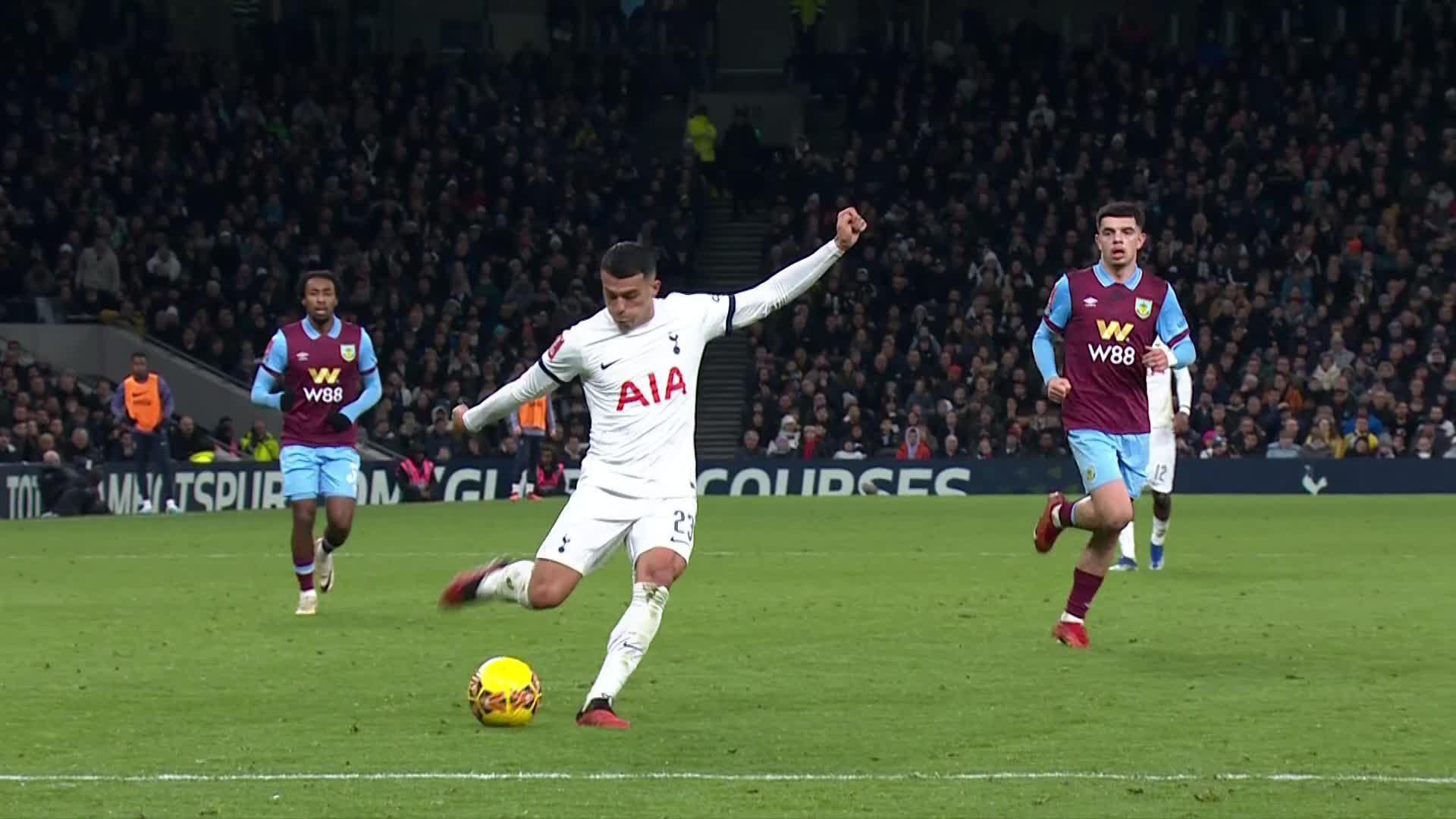 OH MY 🤯A moment of brilliance from @Pedroporro29_ for @SpursOfficial 💥#EmiratesFACup