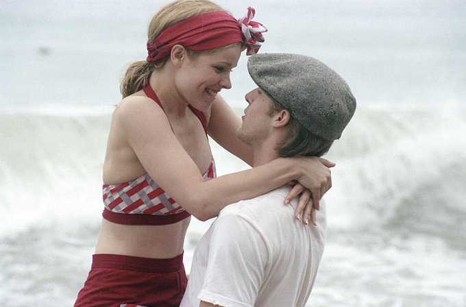 Frasespeliculas's tweet photo. "No puedes vivir tu vida para otras personas. Tienes que hacer lo que es correcto para ti, incluso si dañas a la persona que amas."

(El diario de Noa) https://t.co/uFyXOR2vzT