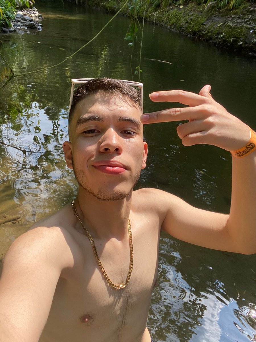 Y16Sanchez's tweet photo. Tengo esto como olvidado ya. https://t.co/3Og2fGzVpF