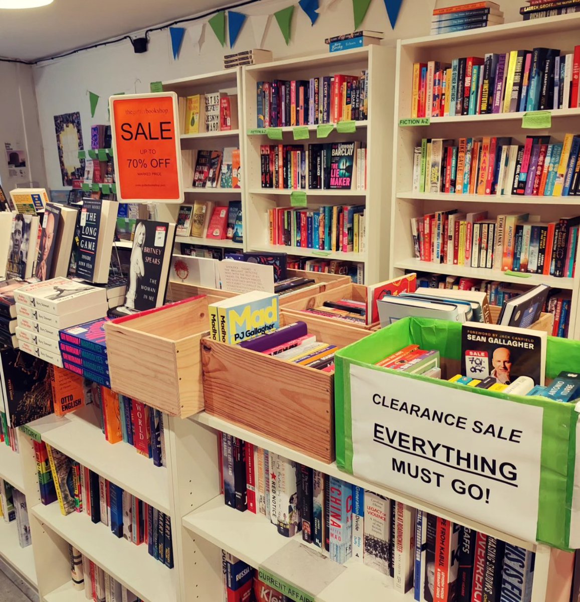 GutterDalkey's tweet photo. Our annual #JanuarySale is on in #Dalkey, just in case you did not get enough #reading material at #christmas.
#notgoingtolastforever #getthemwhiletheyarehot #thembooks
#bookshoplove #bookshopsoftheworld #sale #bookshopsofireland #bookshopsofdublin #bookstorelove #lovereading https://t.co/PWEMl74CJn