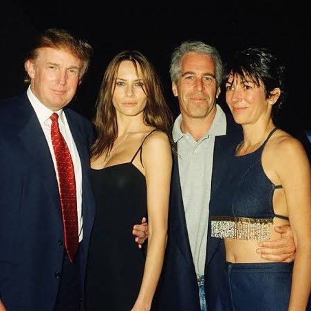 CrimesReais's tweet photo. Entenda o caso de Jeffrey Epstein, bilionário que criou a Ilha de tráfico sexual de menores frequentada por diversos famosos: https://t.co/TdC7IP234s