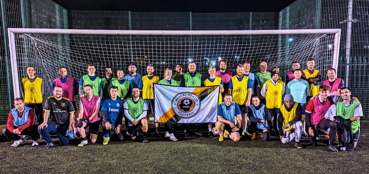 MHF_Oldham's tweet photo. It's good to be back!

Friday nights under the lights, with 41 brilliant, brave and supportive MHF attendees.

What a way to start the weekend! https://t.co/E5zKlcp3hk