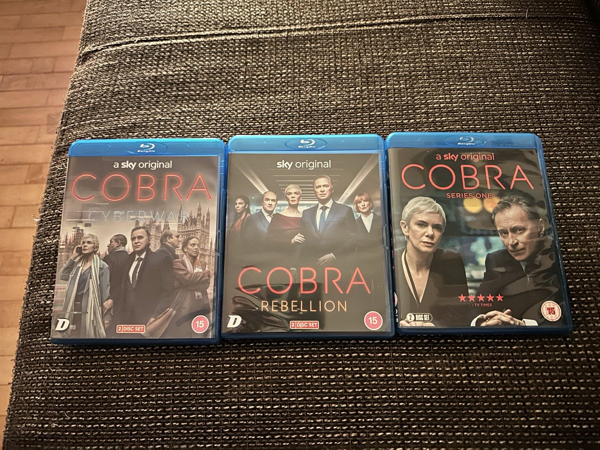 kikifaxi's tweet image. FINALLY 💜💙🩵… I get it from amazon uk #CobraRebellion #VictoriaHamilton #DavidHaig @robertcarlyle_ @NOWTV  @SkyUK looove this series 🩵💙💜