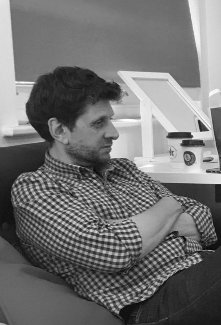 collywobbles58's tweet photo. Some lovely Larry for this Friday. #larryrickard https://t.co/5yVhjlgmKa