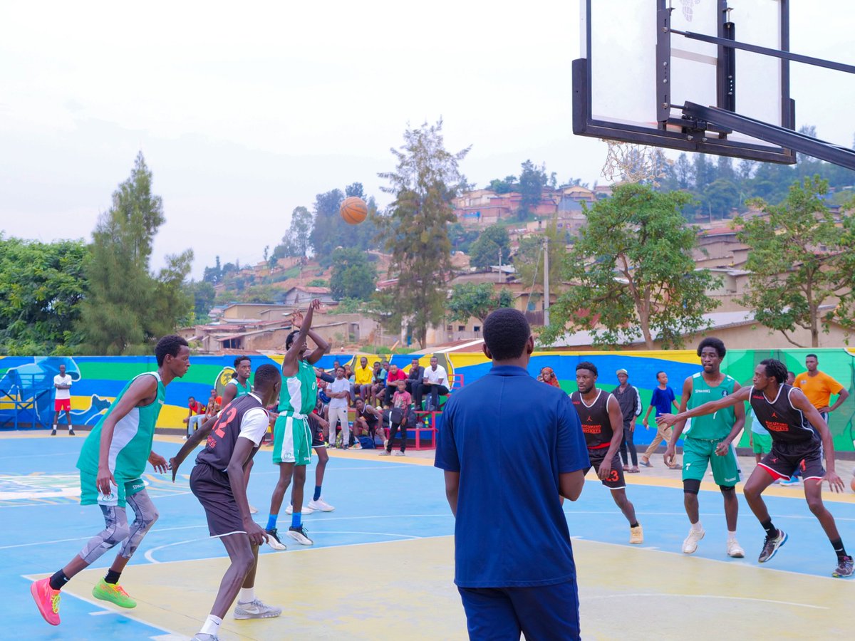 GreatVirungaBBC's tweet photo. Today marked our debit, first ever game in style with a crucial victory in a very tough game 71-61 Vs experienced team KICUKIRO Buckets. *CONSERVATION IS LIFE* Message given to the game supporters 
@ferwabaRW @RDBrwanda @GreaterVirunga @EnviroRwanda
@gybn_rwanda @AdrresOrg https://t.co/Kvi621n6RQ