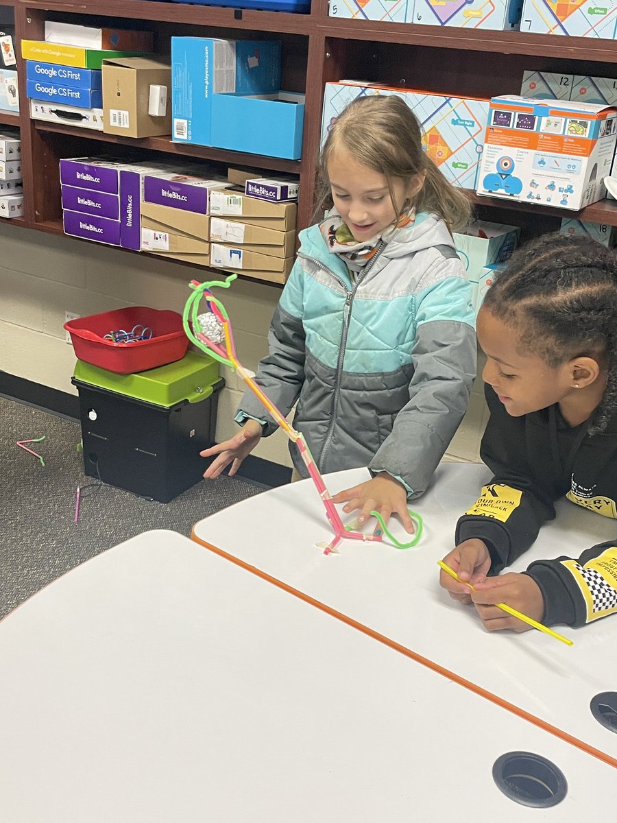 Today in STEM, 2nd graders welcomed 2024 by engineering a structure to hold their New Year’s ball in the air. Their goal was to keep the ball in the air without the structure falling. #WeAreLakeshore #STEM