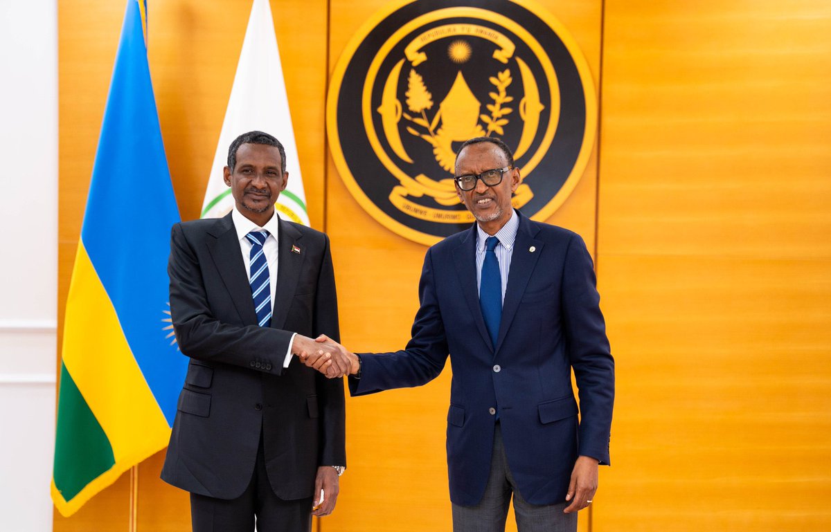 RobCyubahiro's tweet photo. “President Kagame listened to our vision for the future of our country (Sudan) which begins with stopping the war, achieving security and stability. 

We look with admiration at this great country, which has become an inspiration for many people”

-Gen Mohamed Hamdan Daglo https://t.co/J4eJT2wFjn