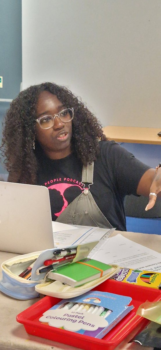 A2ndVoice's tweet image. Happy Birthday @SaviaRocks thank you for spending majority of today with us! Definitely can look into a podcast and creative writing/poetry.

Brilliant to see 11 plus attend #HAFprogram 👏  for autistic young people attending with sibling and/or parents.

Proud of them all!