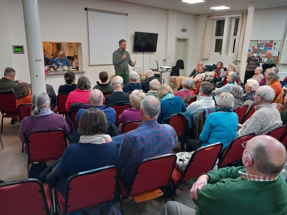It’s a Friday eve in early Jan and 75 plus @HerefordshireWT members are getting organised for this year’s effort to #RecoverOurRivers #RiverWye. Huge thanks for the energy and commitment to all involved!