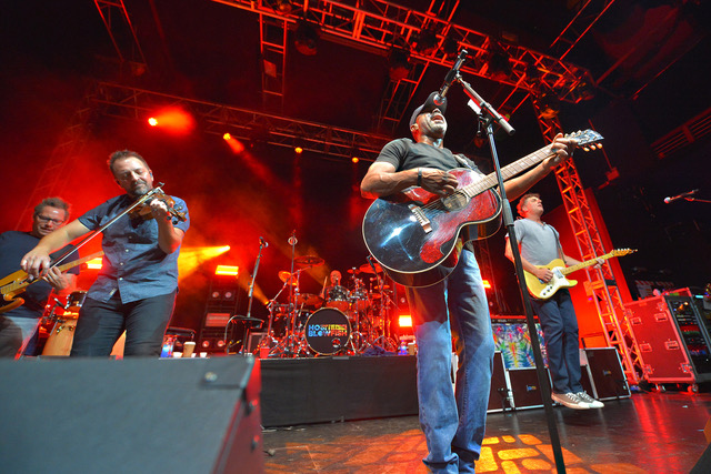 Hootie & The Blowfish tweet media