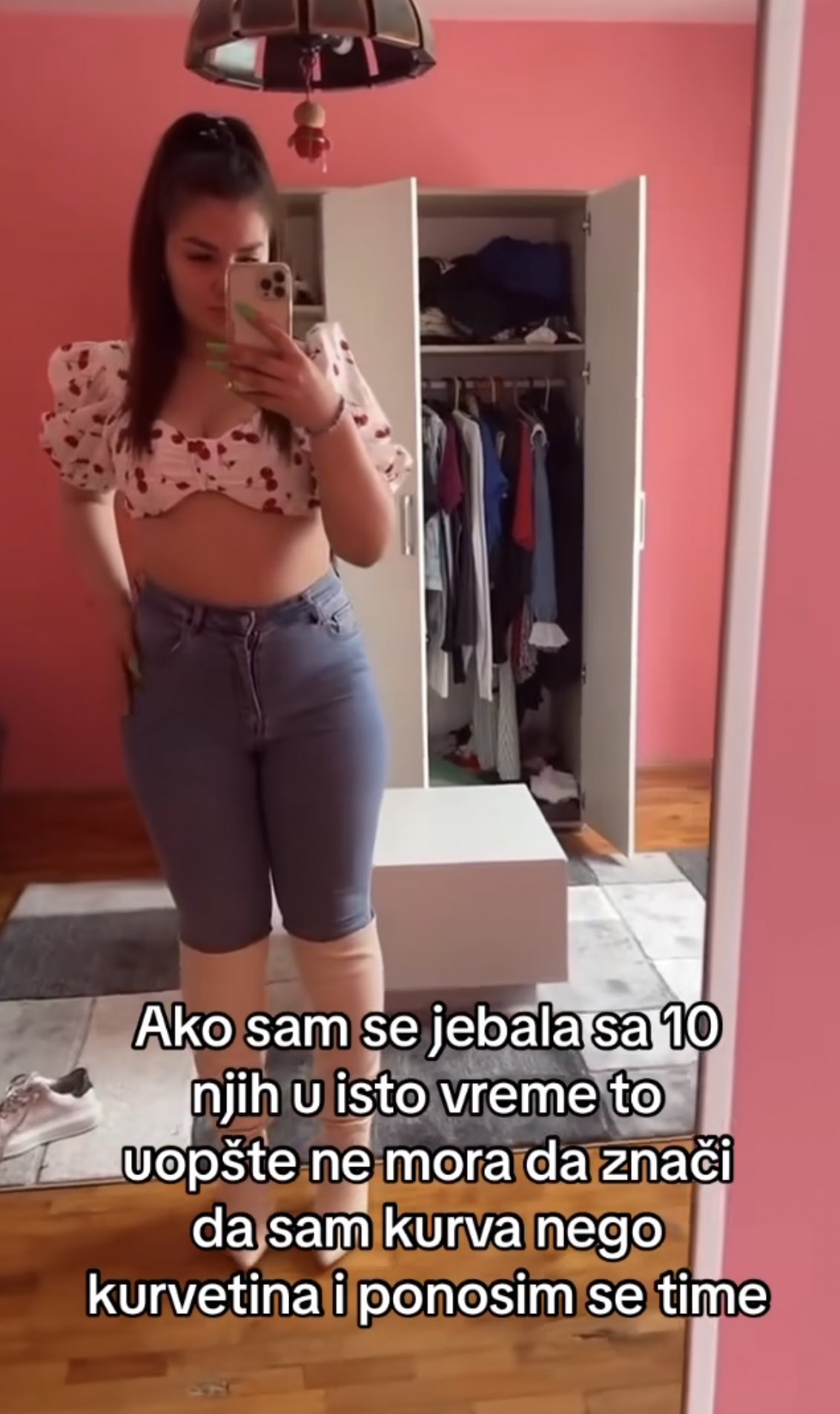 Greška generacije on X: doktorica sonja kad je završila letovanje u crnoj  gori t.coIOMeQ2polI  X