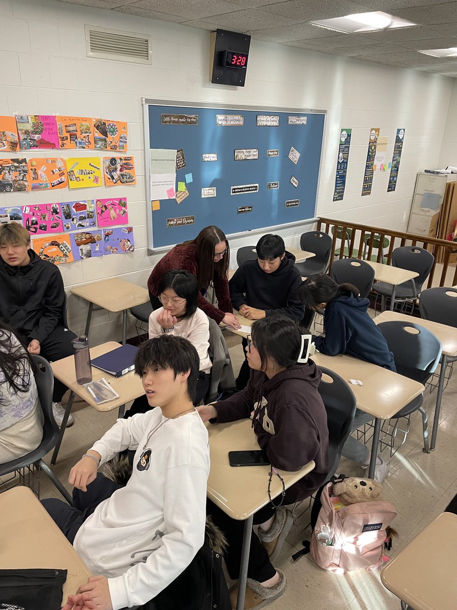 Day 1 of combining Global 9 &amp; Global 10 ENL classes! We explored the definitions of different enduring issues. Students wrote and discussed words/ events that connect to the enduring issues. Then students identified enduring issues in 4 scenarios.  🌍📚<a href="/MrsCollins93/">Kelly Collins</a> <a href="/esundb/">eric sundberg</a>