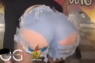 denimshort's tweet photo. 激しいビリッビリのデニムショーパン履いてるギャルダンサーさんと繋がりたい https://t.co/UGXoOtGx6c