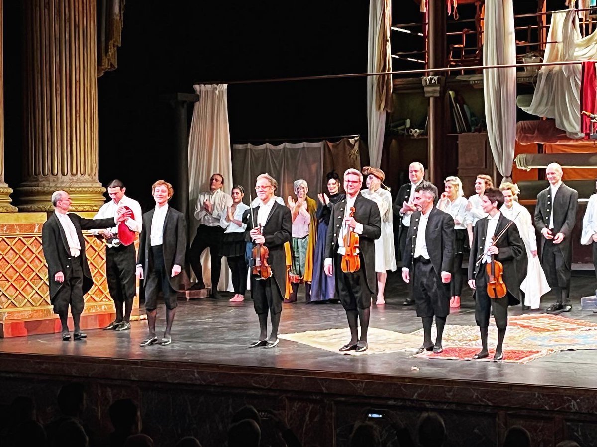 victoriaokada's tweet photo. Mon premier spectacle de l’année : #lebourgeoisgentilhomme de #Moliere & #Lully
Mise en scène de #denispodalydes avec #christophecoin en directeur musical
@CVersailles
Auparavant expo #HoraceVernet au chateau https://t.co/ZHOuNOGXLI