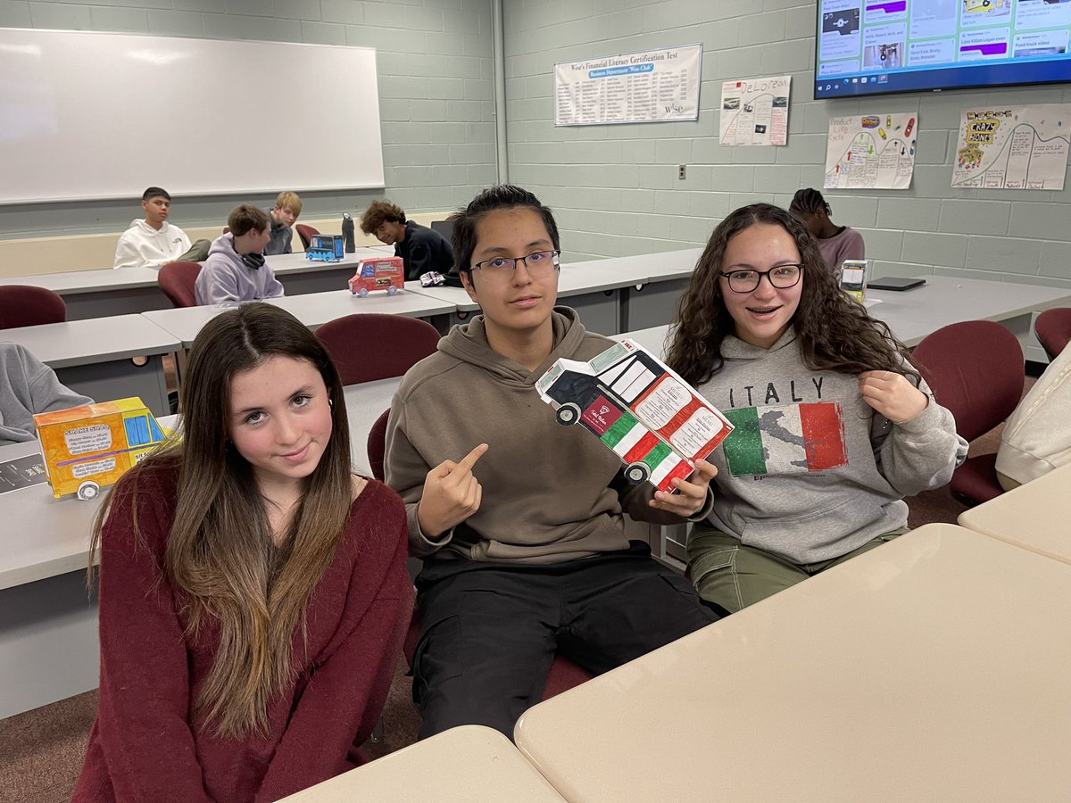 Theresa Emma tweet media