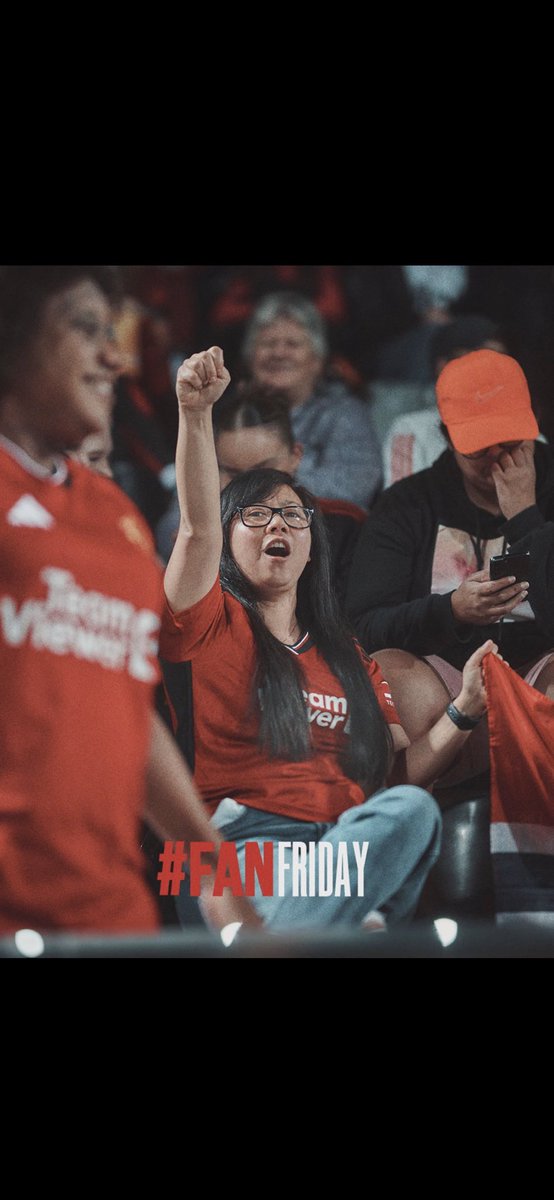 When your mother #photobombs