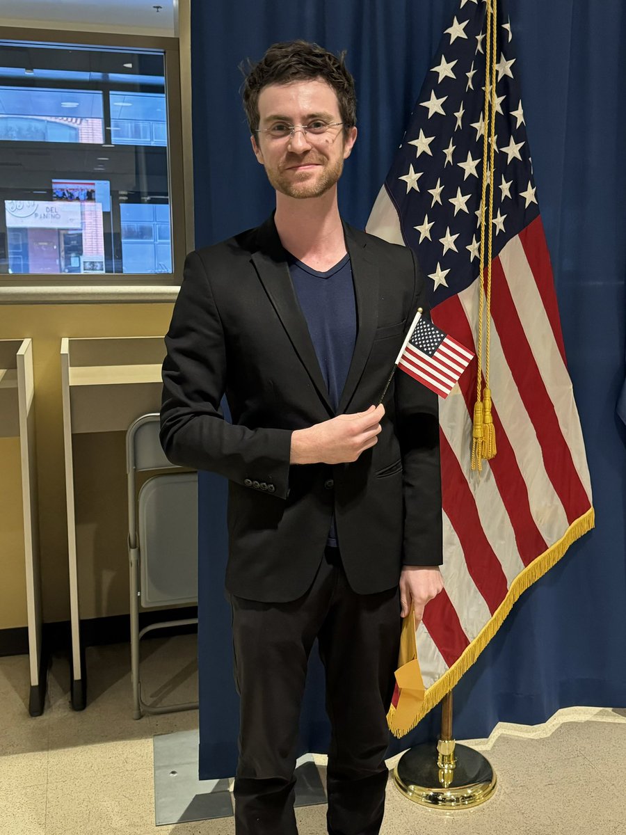 Flo Crivello tweet media