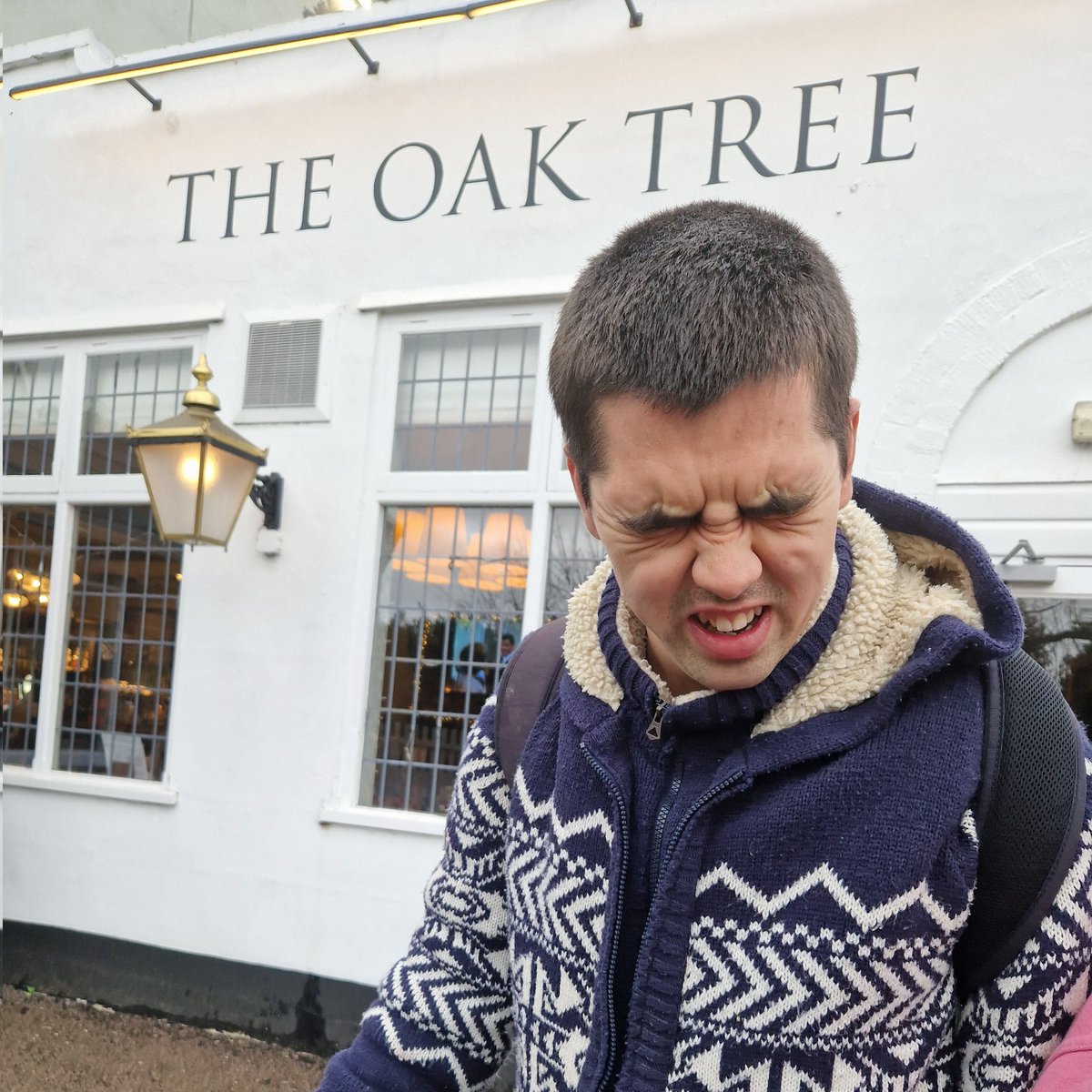 Cascade_Cohen's tweet photo. Joe visited 'the oak tree' for a fantastic meal out!! 

#Fridayouting 
#Foodout https://t.co/7gxm2tKGor