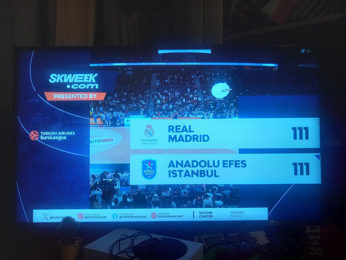 dobarpredak's tweet photo. @EuroLeague Absolutely. Thank you @EuroLeague, @RMBaloncesto and @AnadoluEfesSK for fabulous basketball experience. Hopefully this will end by midnight.
#everygamematters #RMBEFS https://t.co/INYQkZSMld