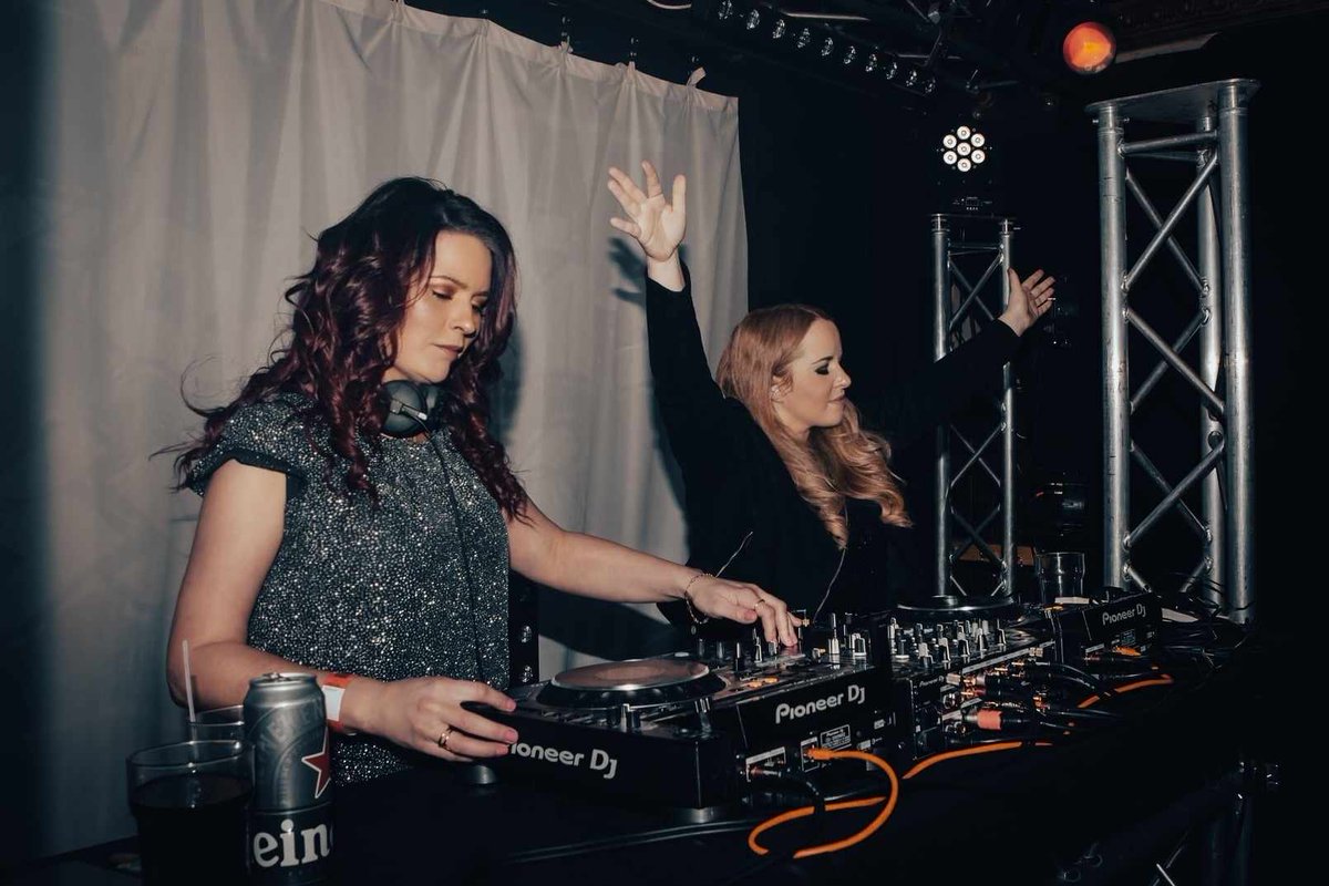 Linnea Schossow (@linneaschossow) on Twitter photo Did you miss mine and <a href="/OrlaFeeney/">Orla Feeney Music</a> 's End of year 2023 mix on AHFM? Re listen & download here!
soundcloud.com/linneaschossow… Did you miss mine and <a href="/OrlaFeeney/">Orla Feeney Music</a> 's End of year 2023 mix on AHFM? Re listen & download here!
soundcloud.com/linneaschossow…