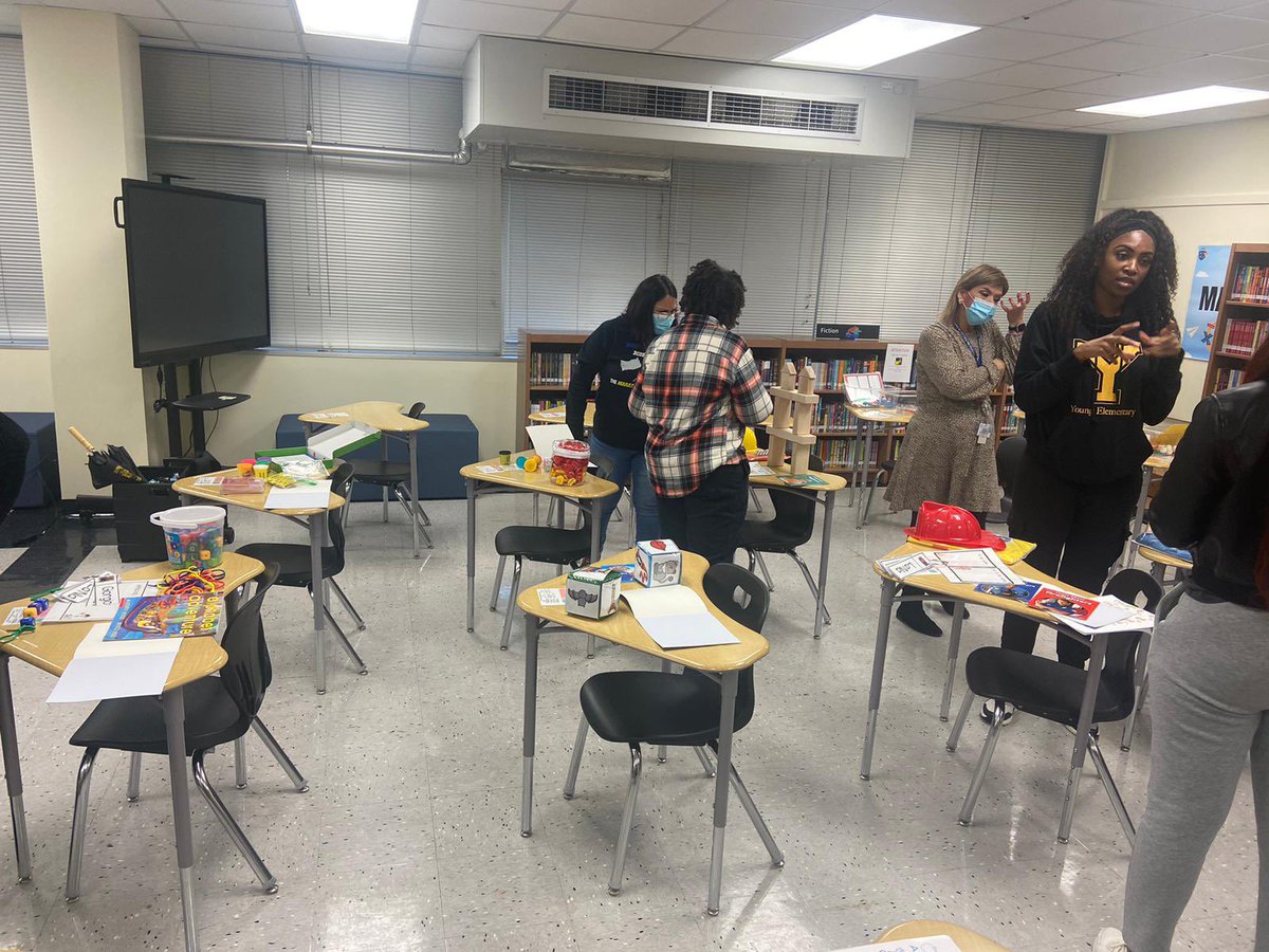 Today’s PLC! Teachers @WhidbyES and @YoungPREP_HISD engaged in a gallery walk of exemplar workstations! @TeamHISD