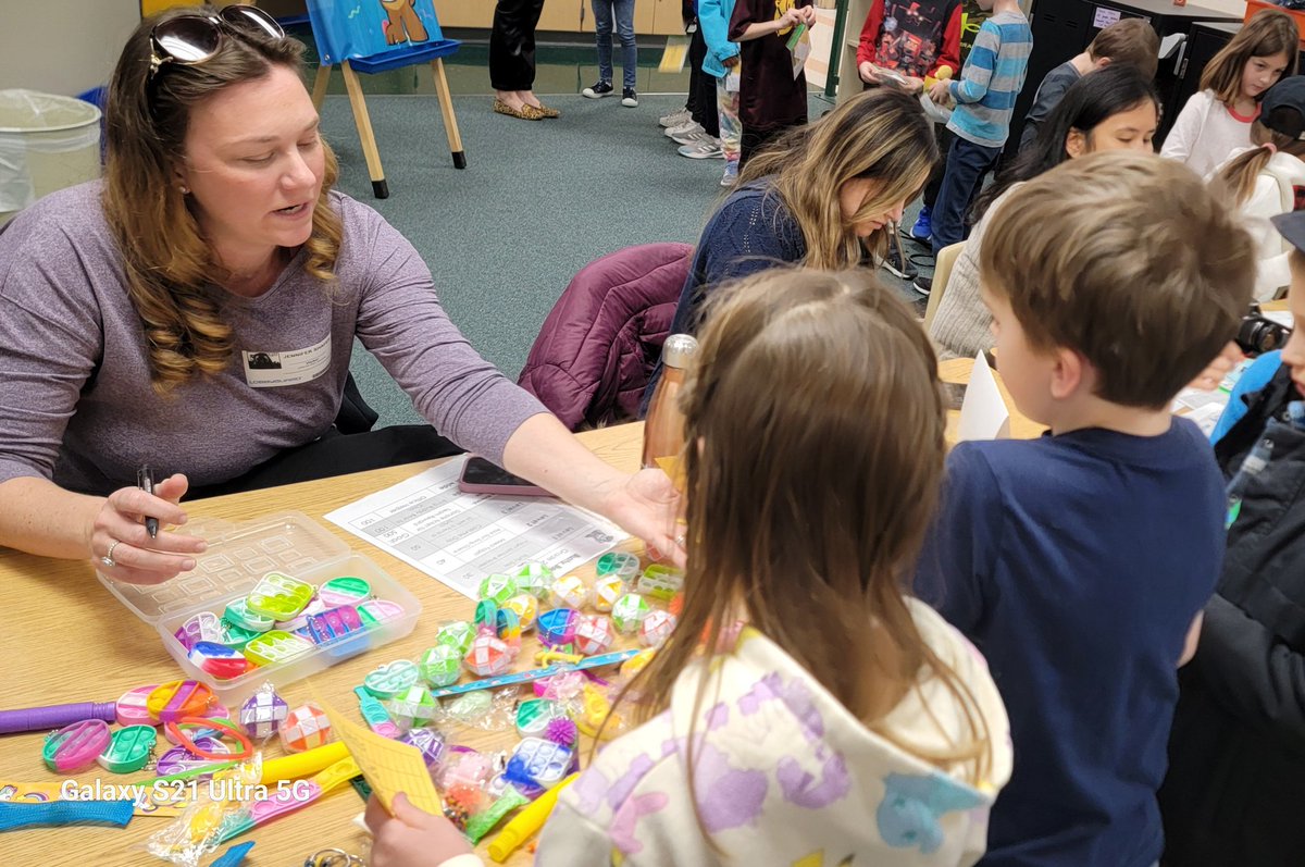 Our students were very excited to redeem their Bear Bucks today at the Bushy Boutique! The students earned Bear Bucks for displaying positive behaviors. They get to cash these bucks in for prizes every month. A special thanks to all the parents who volunteered today!