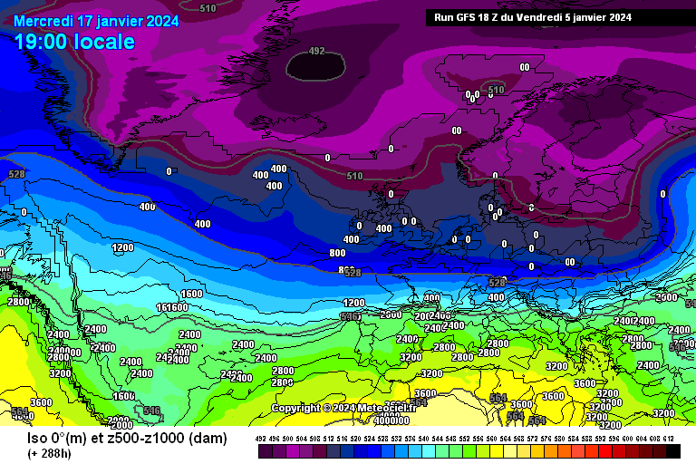 PvForecast's tweet photo. #deepcold diving south https://t.co/x41gDMS7gS