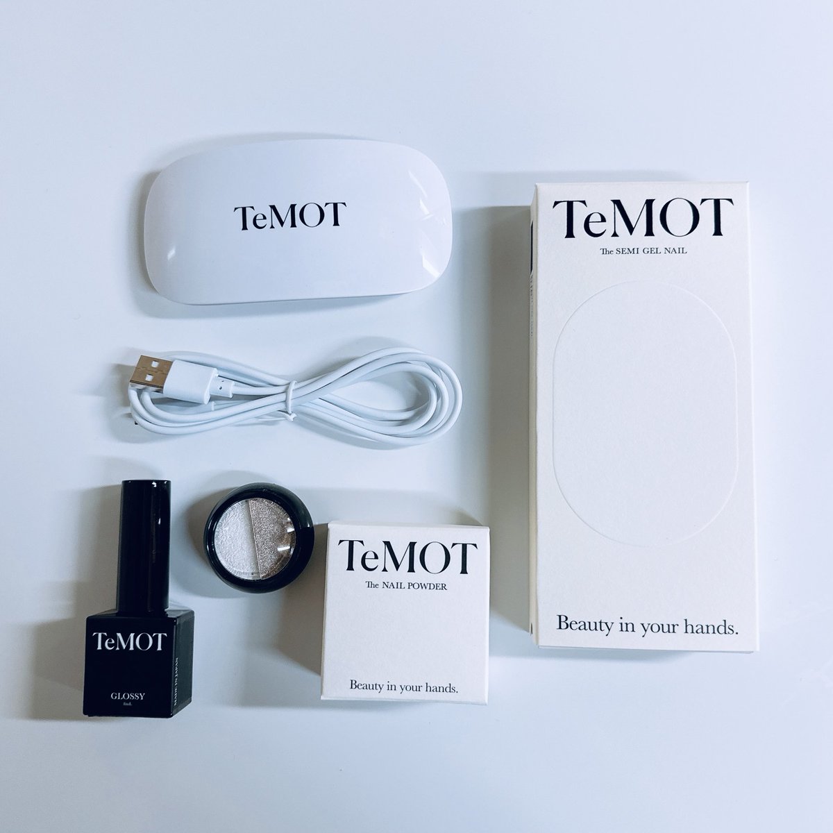 yuyuntann's tweet photo. #PR \おうちで簡単セルフネイル💅/
#TeMOT (@TeMOT_official )の
セルフジェイルネイル🤍´-
必要なものが全て揃って届くから
買い足しも必要なし。
セルフでジェルネイルをしたことない
不器用なわたしでも
めちゃくちゃ簡単にできました✨
カラバリ豊富でオススメ🐇
https://t.co/1RqXAjP06i https://t.co/yxdRrim8jp