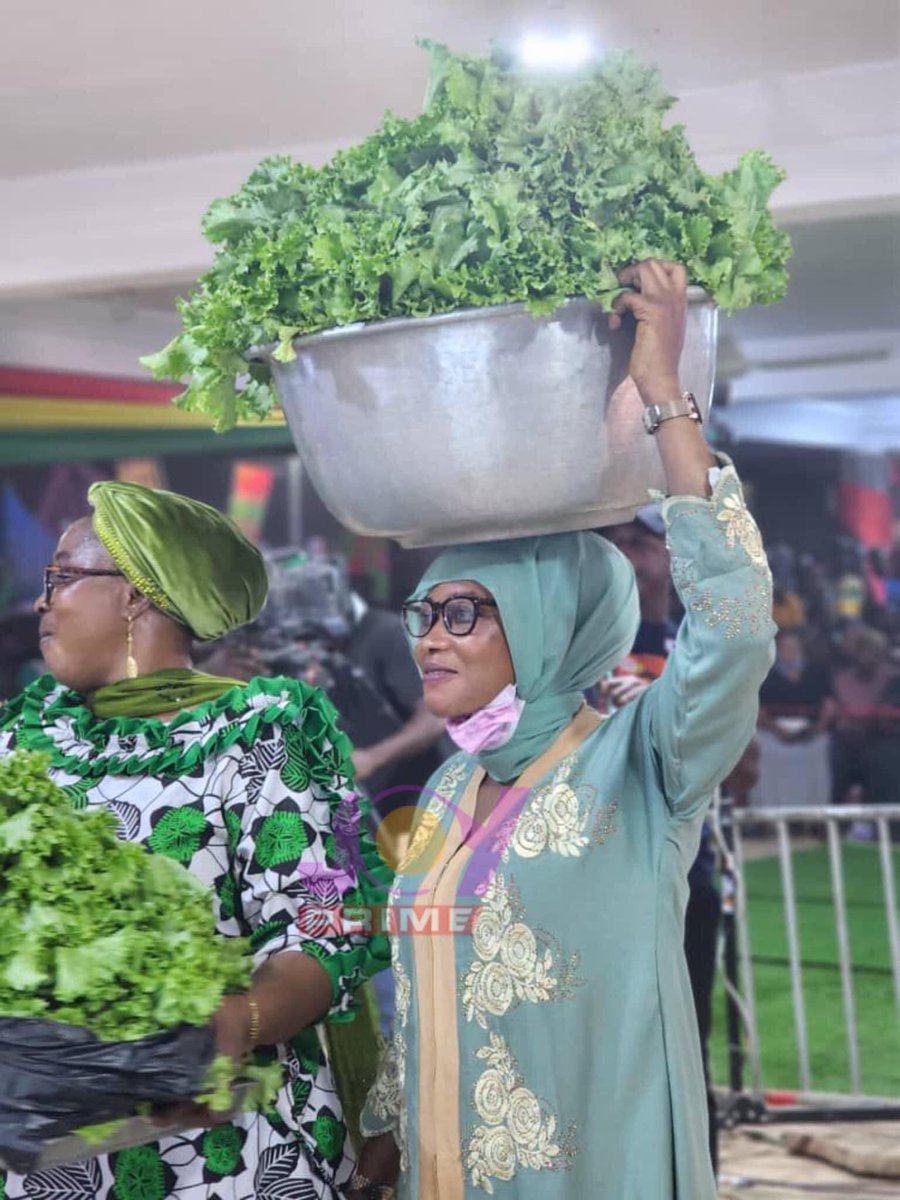 iddinash's tweet photo. Market women in Tamale donates vegetables to Jah Bless Faila ….
#FAILACOOKATHON 
#tamale https://t.co/dvsHdZsqg7
