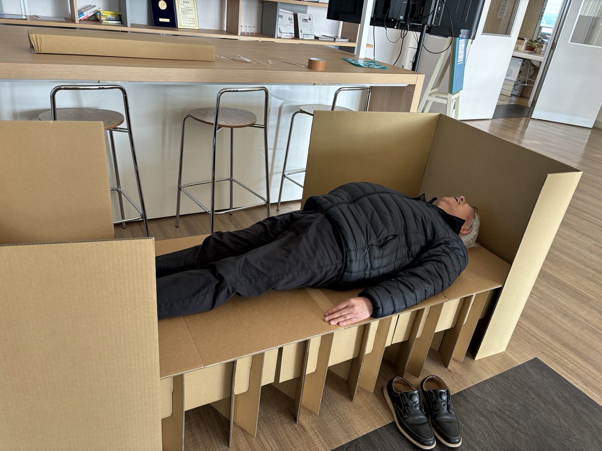 先発した40台は4日に県に届き、昨日中能登町に搬入されました。少しでも避難所生活が快適になると幸いです。寄贈個数も500台になりました。SBGのみなさまに心から感謝いたします。

【寄贈にご協力いただいた方（順不同）】
・カワグチマック工業様
・ドクターリセラ様
・百花繚乱様
・東亜立地鑑定様