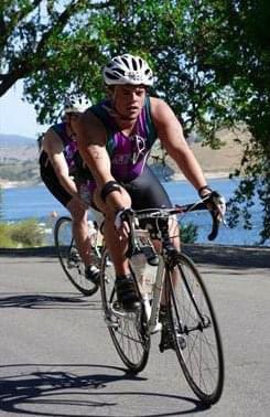 kevsmets's tweet photo. All these years later, finally found a new home and a happy new owner for my road bike. It got me through an Ironman, plus I logged over 2500 miles on it back in the day. It treated me well, glad it can finally be free on the road again! #GoTeam #TeaminTraining #Ironman https://t.co/4AKP5zYdmz