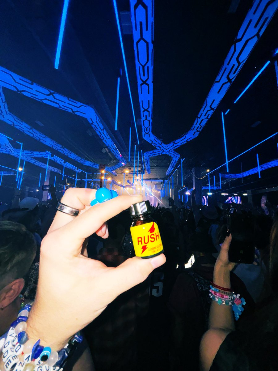 late but decadence pics 🤩