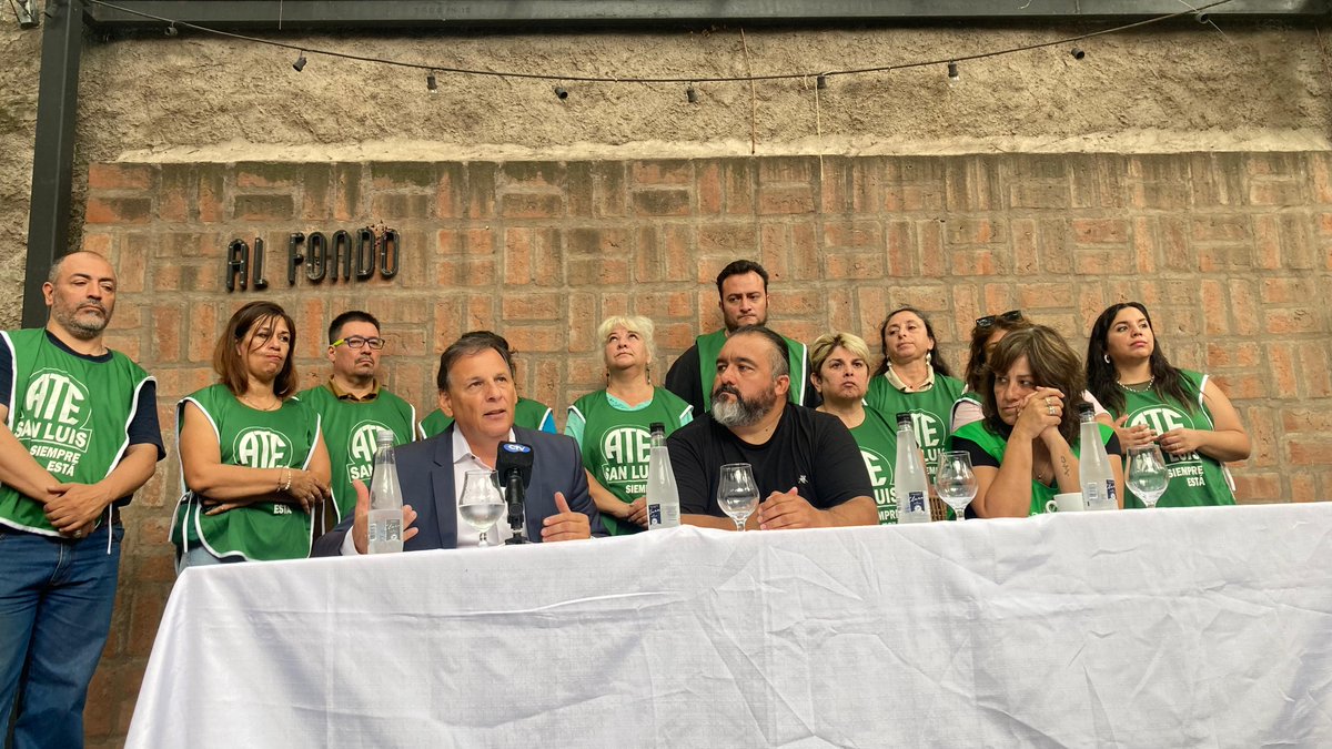 defensorsanluis's tweet photo. 🚨 La Defensoría del Pueblo y ATE San Luis presentaron un amparo judicial contra el pago del sueldo en partes a empleados públicos provinciales 💼💰⚖️

🔗Detalles: https://t.co/4XK7Q4cLPQ https://t.co/eqS17VIiTs