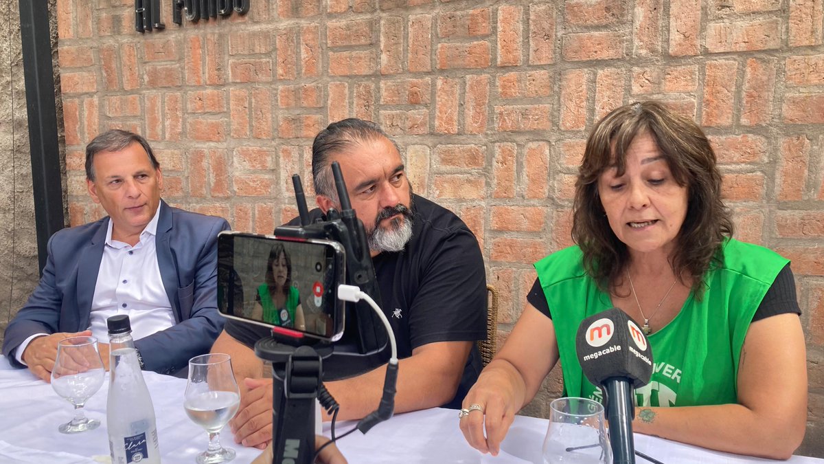 defensorsanluis's tweet photo. 🚨 La Defensoría del Pueblo y ATE San Luis presentaron un amparo judicial contra el pago del sueldo en partes a empleados públicos provinciales 💼💰⚖️

🔗Detalles: https://t.co/4XK7Q4cLPQ https://t.co/eqS17VIiTs
