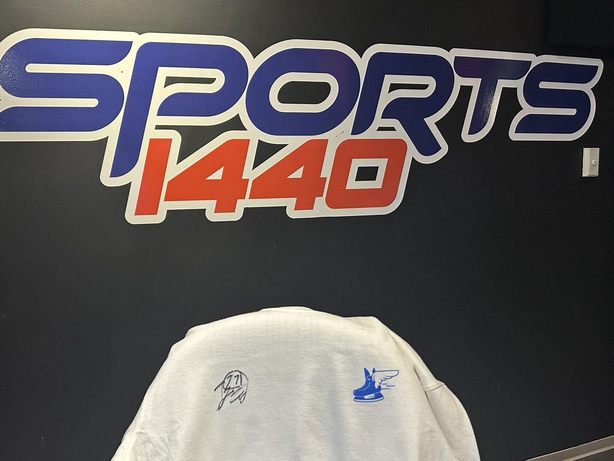 Sports1440's tweet photo. Giveaway time! We’ve got a Ryan McLeod autographed @flannelfoxes t-shirt up for grabs! RT and follow and you’re qualified! You can buy Clouder Gear with the money raised going to @StolleryKids! 

*one winner only (between Facebook, Instagram, Twitter and threads), must pick up!* https://t.co/OHfve01RPh